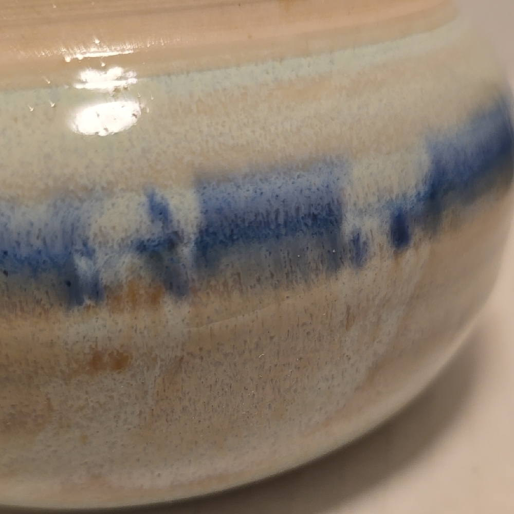 Elegant Blue and Cream Signed Pottery Bowl / Planter - Picture 14 of 16